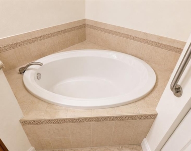 6552 Moorings Point Circle - Photo Thumbnail 21