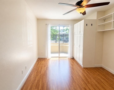 6552 Moorings Point Circle - Photo Thumbnail 27