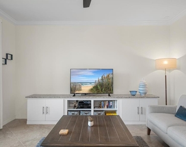 17118 Vardon Terrace - Photo Thumbnail 16