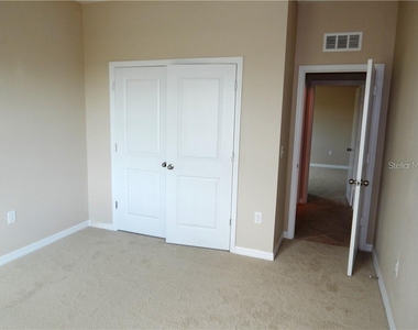 15302 Las Olas Place - Photo Thumbnail 16