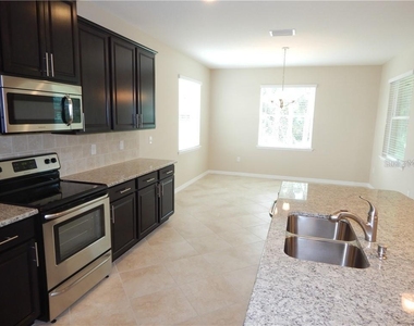 15302 Las Olas Place - Photo Thumbnail 4