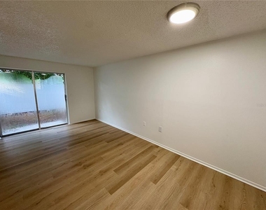 408 57th Avenue Drive E - Photo Thumbnail 4