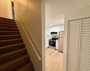 408 57th Avenue Drive E - Photo Thumbnail 8