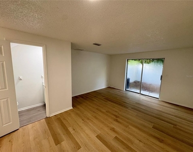 408 57th Avenue Drive E - Photo Thumbnail 5