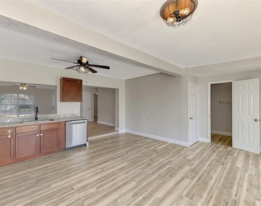 5520 Hayden Boulevard - Photo Thumbnail 18
