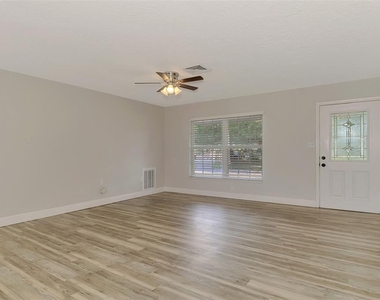 5520 Hayden Boulevard - Photo Thumbnail 5