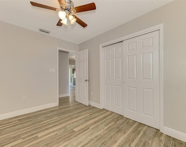 5520 Hayden Boulevard - Photo Thumbnail 28