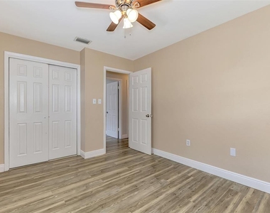 5520 Hayden Boulevard - Photo Thumbnail 34