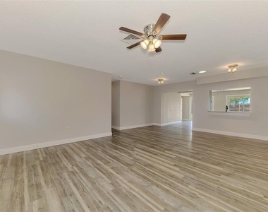 5520 Hayden Boulevard - Photo Thumbnail 7