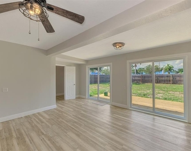 5520 Hayden Boulevard - Photo Thumbnail 13