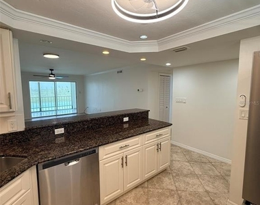 9393 Midnight Pass Road - Photo Thumbnail 10