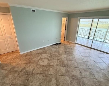 9393 Midnight Pass Road - Photo Thumbnail 13