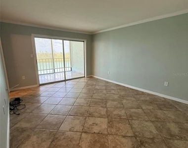 9393 Midnight Pass Road - Photo Thumbnail 12