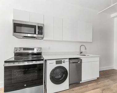 255 West 36th Street - Photo Thumbnail 1
