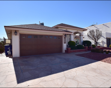 12636 Crystal Ridge Street - Photo Thumbnail 2