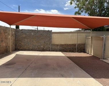 4222 Pershing Drive - Photo Thumbnail 23