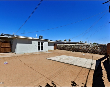 10324 Newport Drive - Photo Thumbnail 33