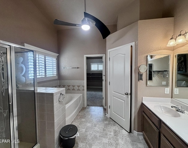 3640 Tierra Calida Drive - Photo Thumbnail 17