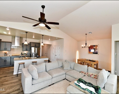 11182 Blazing Star Place - Photo Thumbnail 11