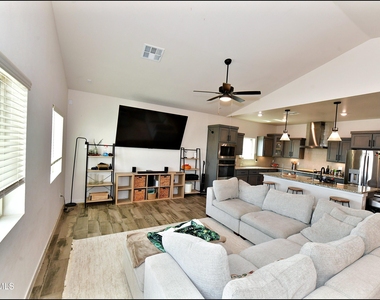 11182 Blazing Star Place - Photo Thumbnail 10