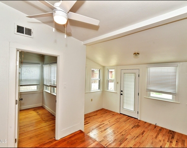 2906 Wheeling Avenue - Photo Thumbnail 20
