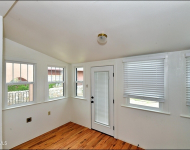 2906 Wheeling Avenue - Photo Thumbnail 31