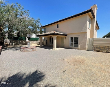 4304 Loma Alegre Drive - Photo Thumbnail 9