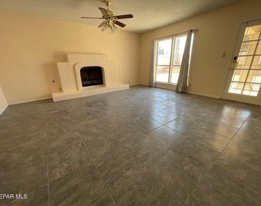 4304 Loma Alegre Drive - Photo Thumbnail 1