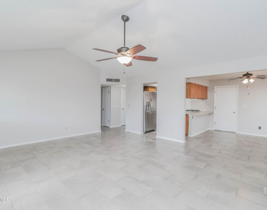 11052 Middledale Street - Photo Thumbnail 13
