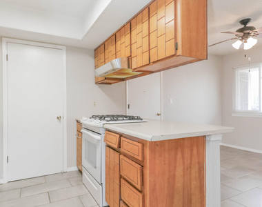 11052 Middledale Street - Photo Thumbnail 17
