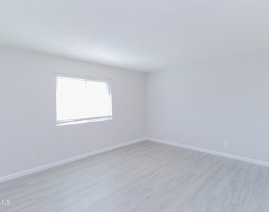 11052 Middledale Street - Photo Thumbnail 24