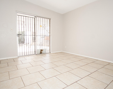 10109 Milan Street - Photo Thumbnail 12