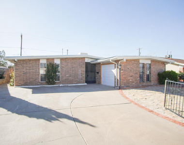 10109 Milan Street - Photo Thumbnail 1