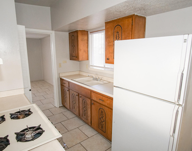 10109 Milan Street - Photo Thumbnail 5