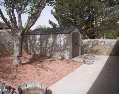 1633 Charles Owens Drive E - Photo Thumbnail 26