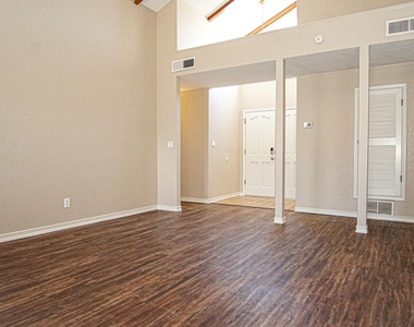 4553 Gen Maloney Circle - Photo Thumbnail 3