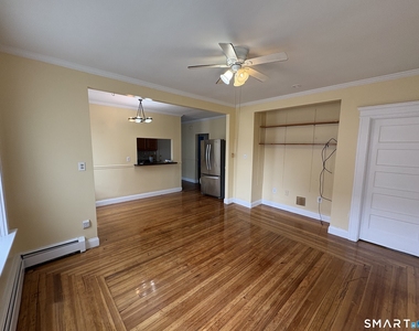 8 Erwin Place - Photo Thumbnail 8