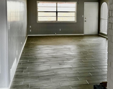 1618 Dale Douglas Drive - Photo Thumbnail 7