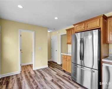 220 Alder Street - Photo Thumbnail 17