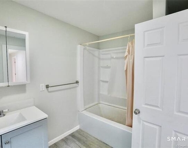 389 Orchard Street - Photo Thumbnail 23