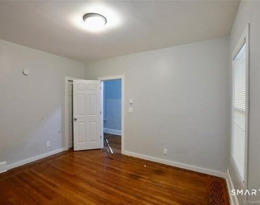 389 Orchard Street - Photo Thumbnail 4