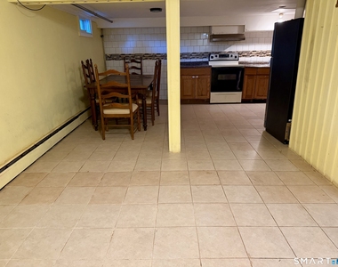 18 Whiteside Street - Photo Thumbnail 34