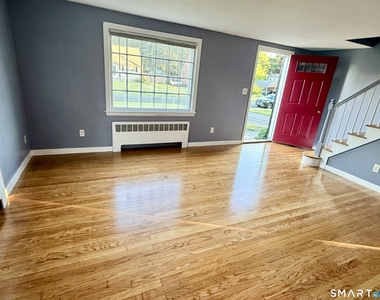 18 Whiteside Street - Photo Thumbnail 9