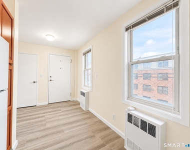 700 Summer Street - Photo Thumbnail 5