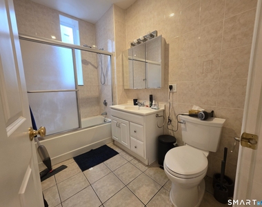 71-73 Whitney Avenue - Photo Thumbnail 6
