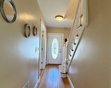 11 Hine Street - Photo Thumbnail 3