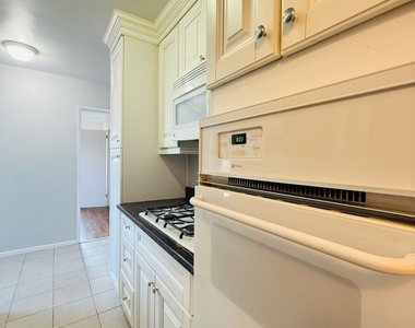 39 Glenbrook Road - Photo Thumbnail 6