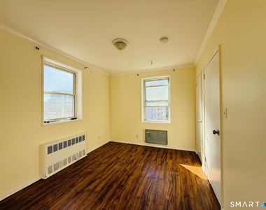 39 Glenbrook Road - Photo Thumbnail 10