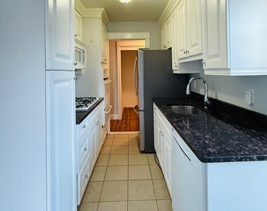 39 Glenbrook Road - Photo Thumbnail 5