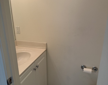 20 Orchard Street - Photo Thumbnail 2